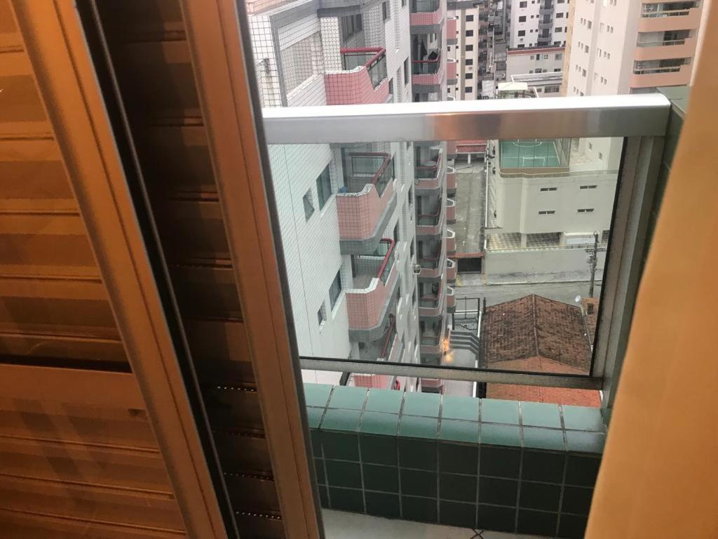 Grande Te Espera !! Venha Aproveitar - Confortavel - 2 Quartos - Aviacao - Grande Apartamento